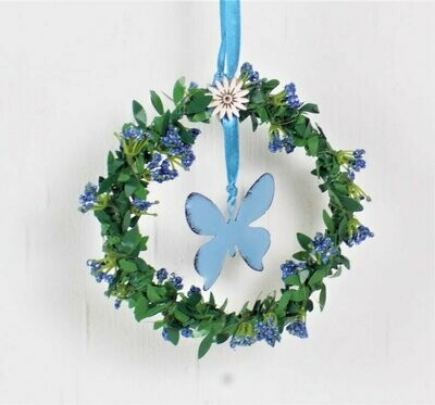 Fensterdeko, grüner Kranz mit blauem Schmetterling, Hänger