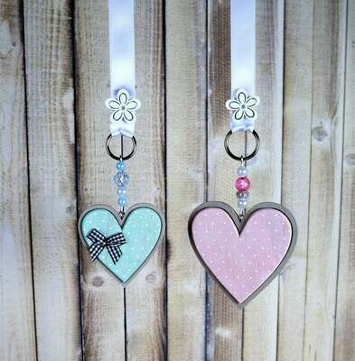 Fensterdeko 2er Set, Holzherzen, Stückpreis 13,90 Euro, Landhausdeko