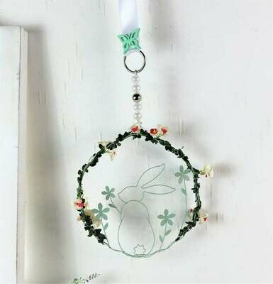 Fensterdeko Ostern, Osterkranz mit Hase, grün