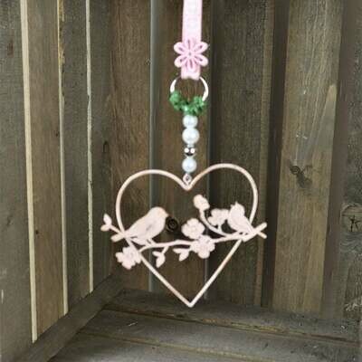 Fensterdeko Herz mit Vogelmotiv in shabby rosa