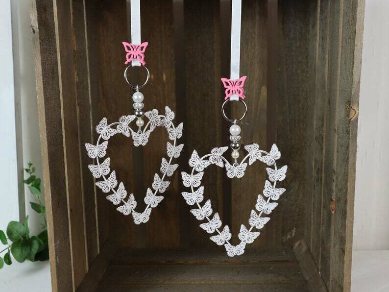 Fensterdeko, "Schmetterlingsherz", weiß rosa, Fensterhänger
