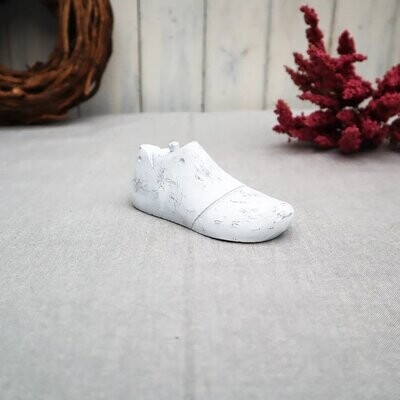 Deko Schuh Model weiß klein