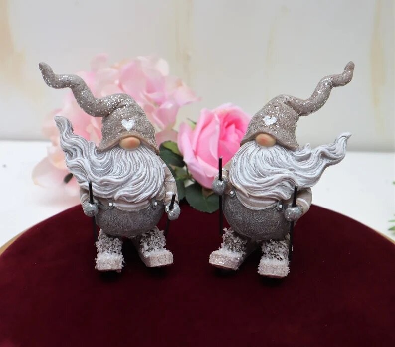 Wichtel in grau Deko Figur rechts