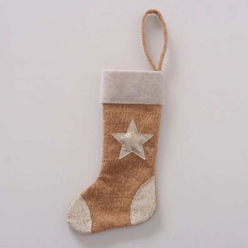 Weihnachtssocke Geschenk Verpackung beige