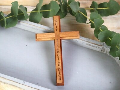 Holzkreuz handgefertigt graviert personalisiert zur Kommunion Konfirmation Gott schütze Dich
GEÖLT
