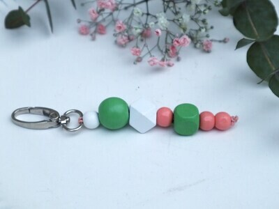 Schlüsselanhänger Taschenanhänger Holzperlen weiß grün lachs farbig