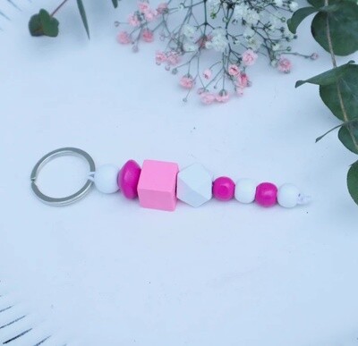 Schlüsselanhänger Taschenanhänger Holzperlen rosa pink und weiß
