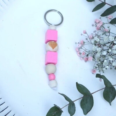 Schlüsselanhänger Taschenanhänger Holzperlen rosa naturfarbig
