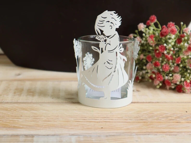 Teelichtglas mit Frühlingsdekor Mädchen