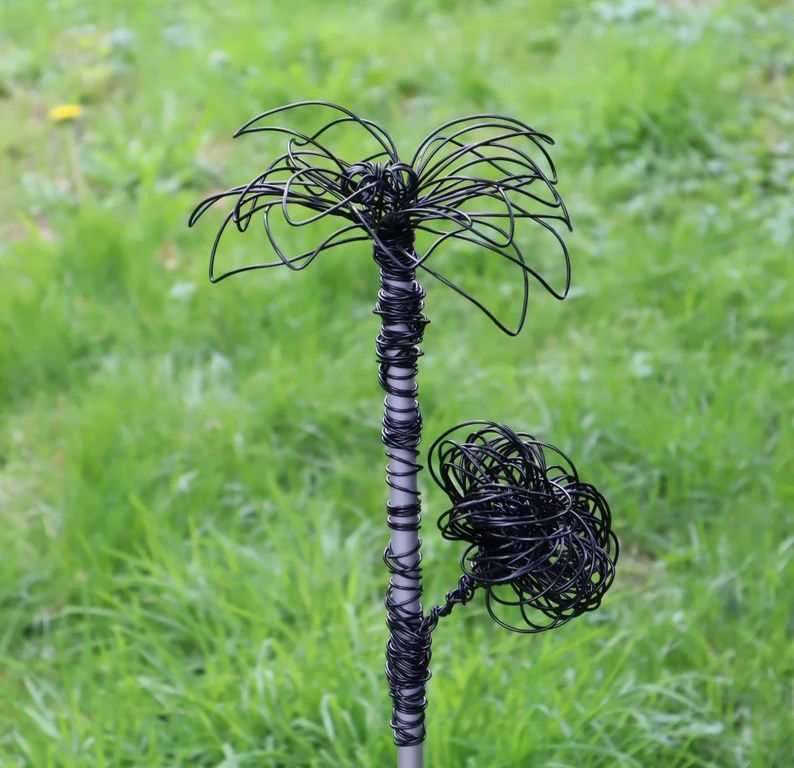 Gartenstecker Blume handgefertigt Aluminium Gartendeko schwarz