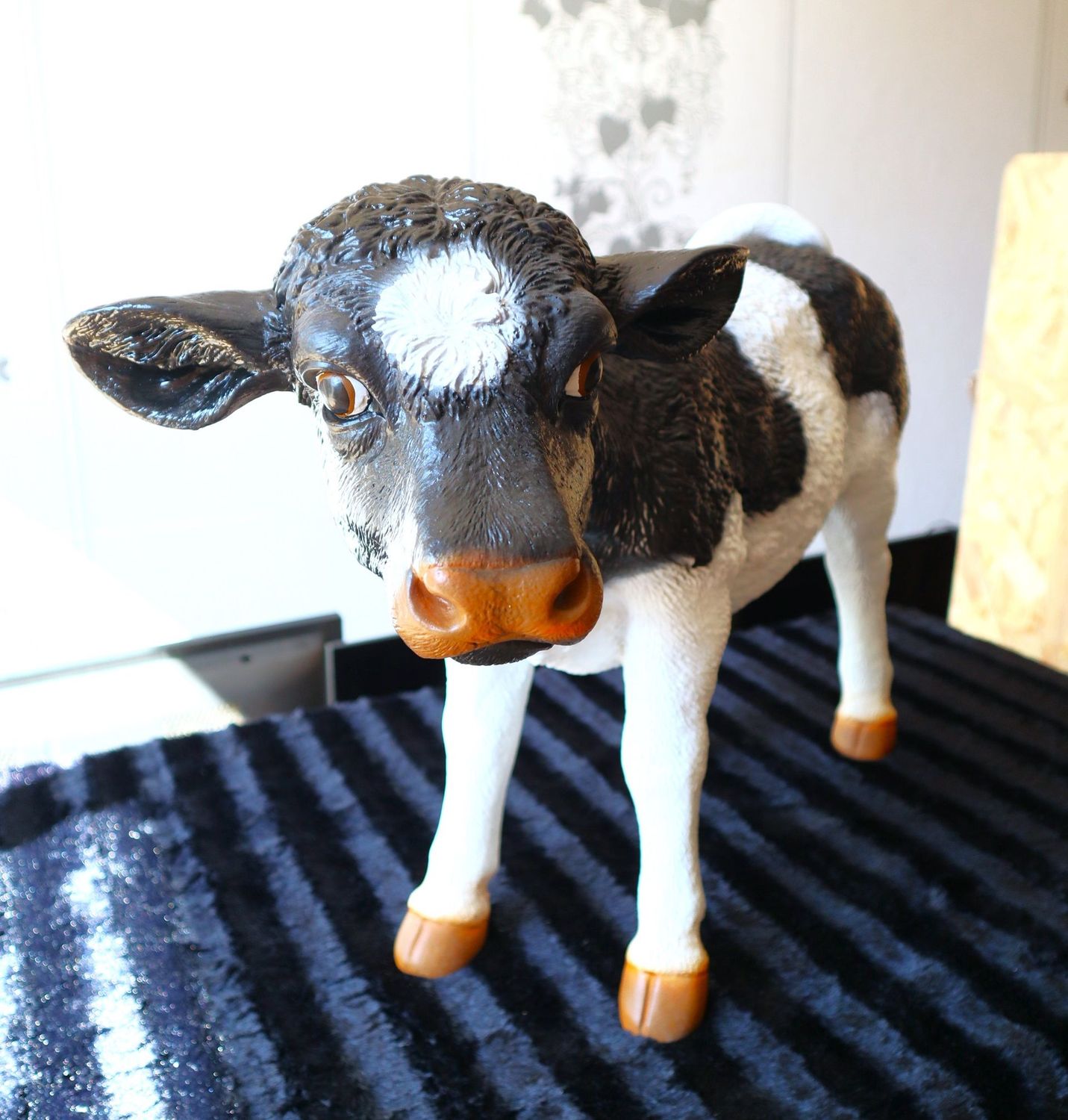 Deko Figur Kuh Kalb Garten Balkon Beet Terrasse groß naturgetreu Deko Figur Kuh Kalb Garten Balkon Beet Terrasse groß naturgetreu