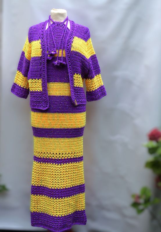 Häkelbolero Jacke gehäkelt passend zum Kleid Häkelmode Häkelbolero Jacke gehäkelt passend zum Kleid Häkelmode