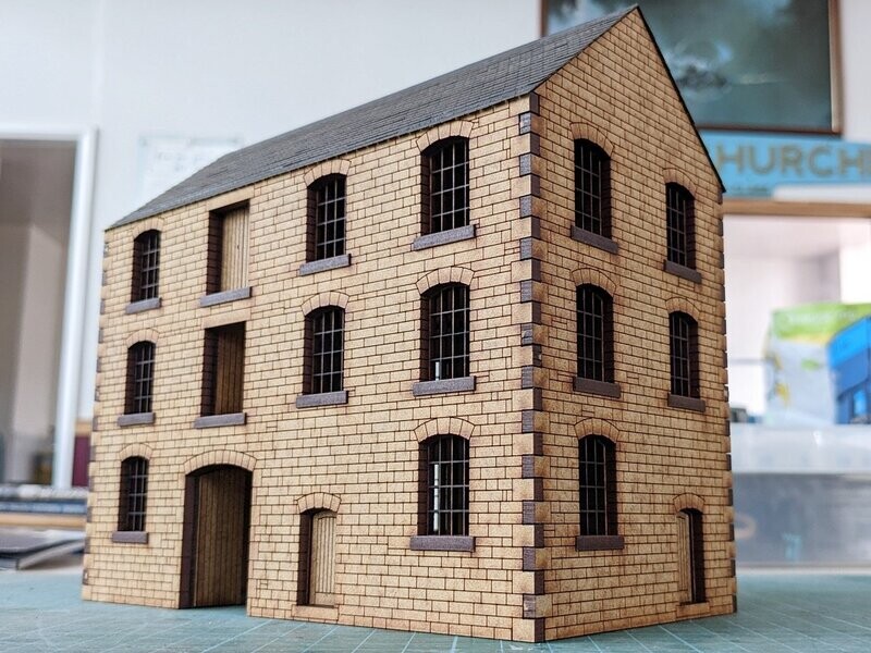 Oo gauge buildings on sale