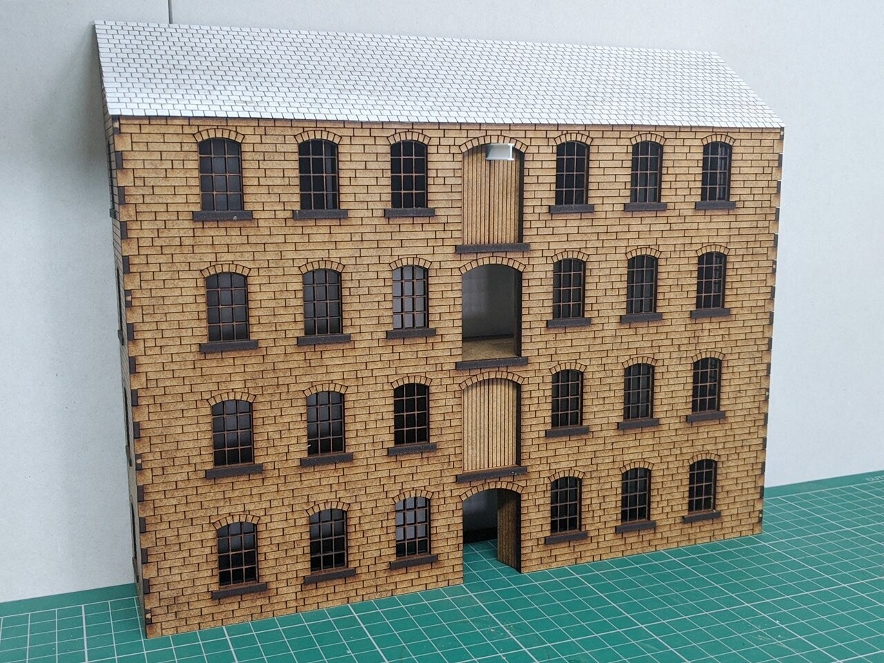 7mm Canal Warehouse Back 2 (Cut to Order) 7mm Canal Warehouse Back 2 (Cut to Order)