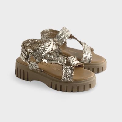 Janet&amp;Janet Jeanne