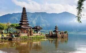 Bali Three Lake Tanah Lot Sunset