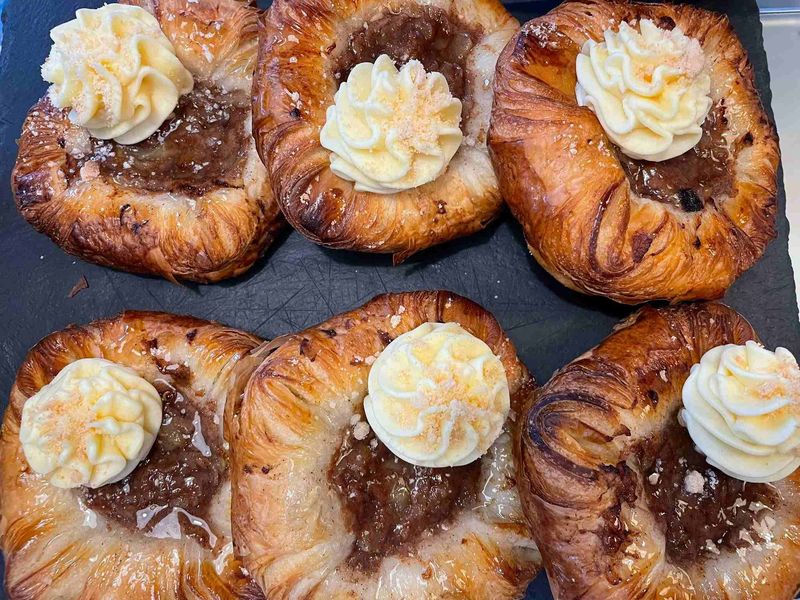 Apple Cinnamon Pastry