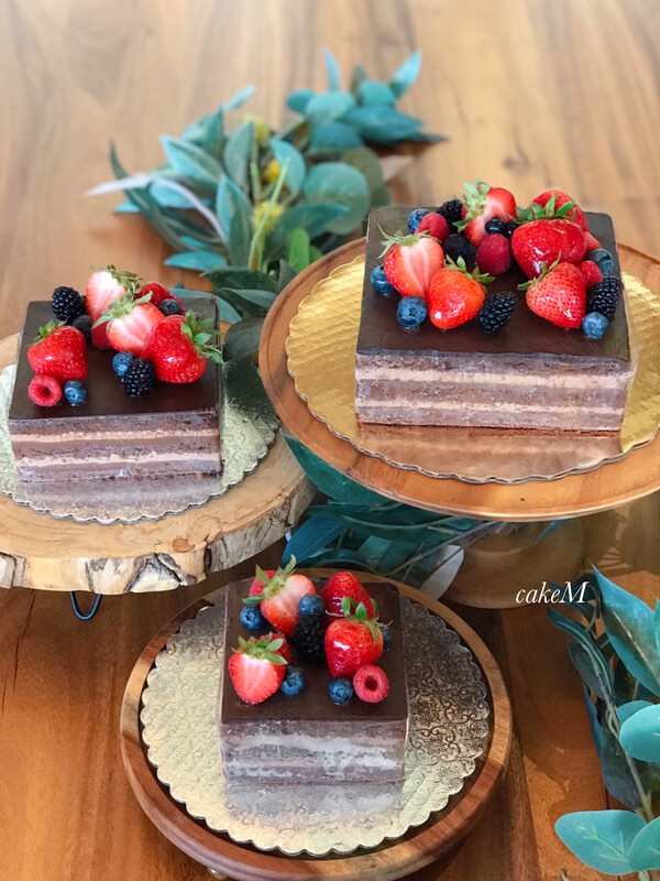 5&quot;   Chocolate Cake