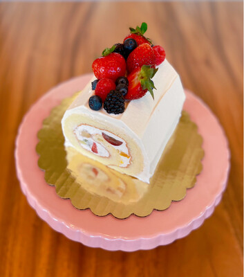 1/4 (4.5") Fruit Roll Cake