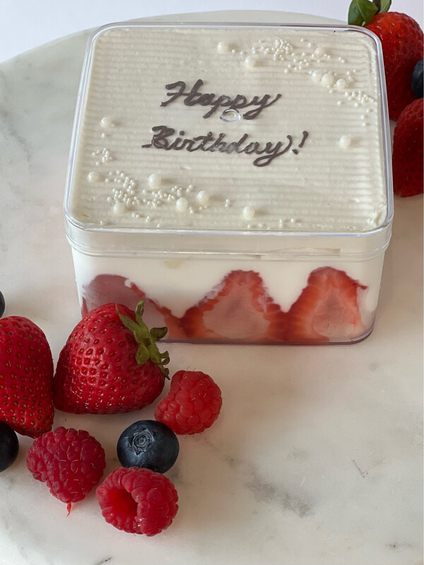 Gift of LOVE cake box - Mix Berries Ver.-