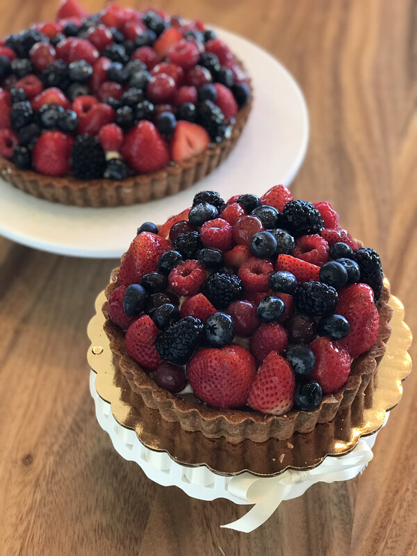 7" Fruit Tart -Mother’s Day Special-(Happy Mother’s Day Topper included)