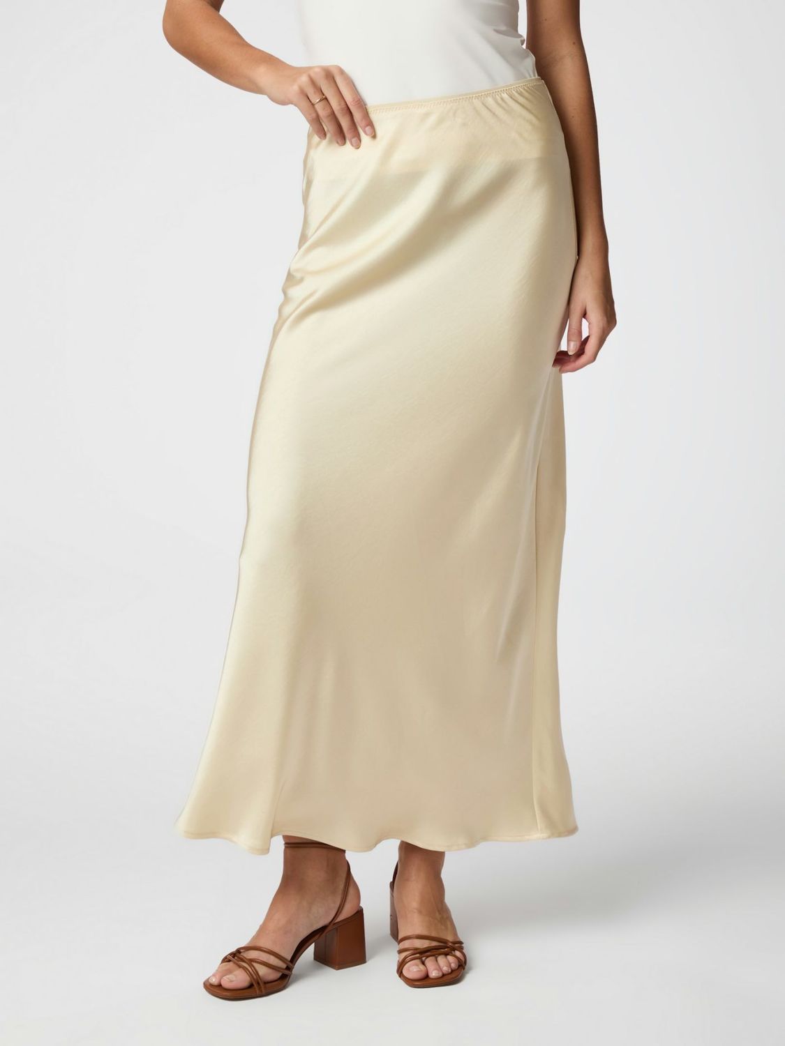 VICKY HEAVY SATEEN