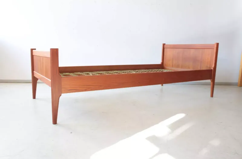 Vintage Bett / Einzelbett Vintage Bett / Einzelbett