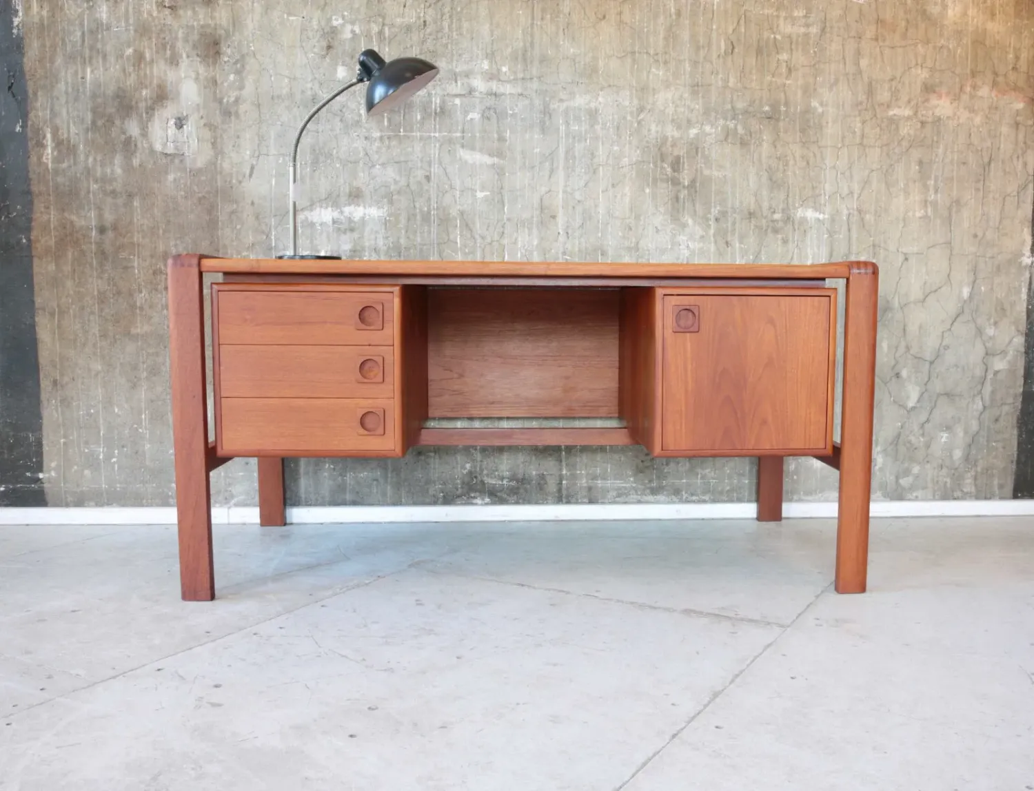 Vintage Schreibtisch