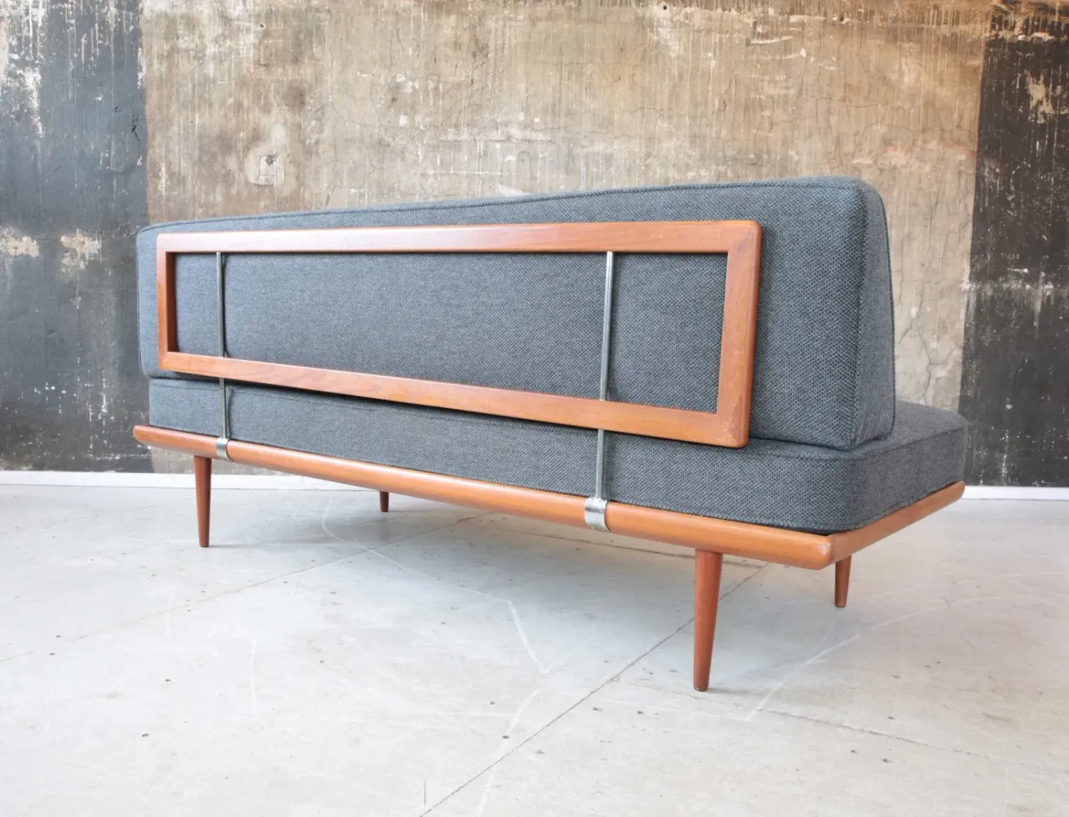 Vintage Daybed / Peter Hvidt