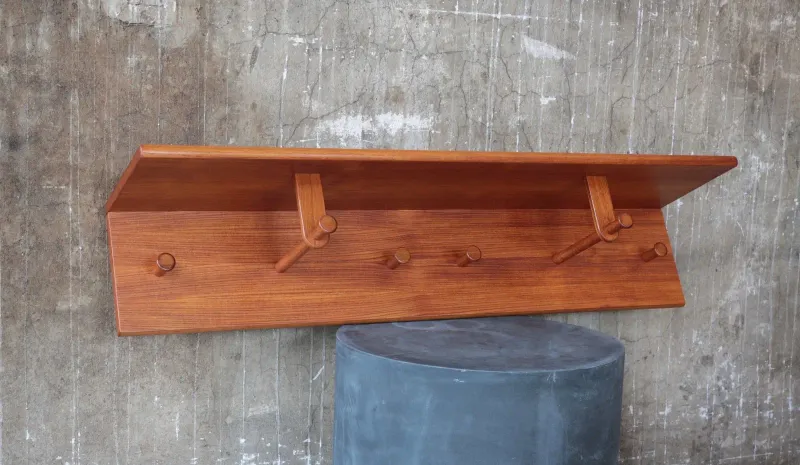Vintage Wandgarderobe