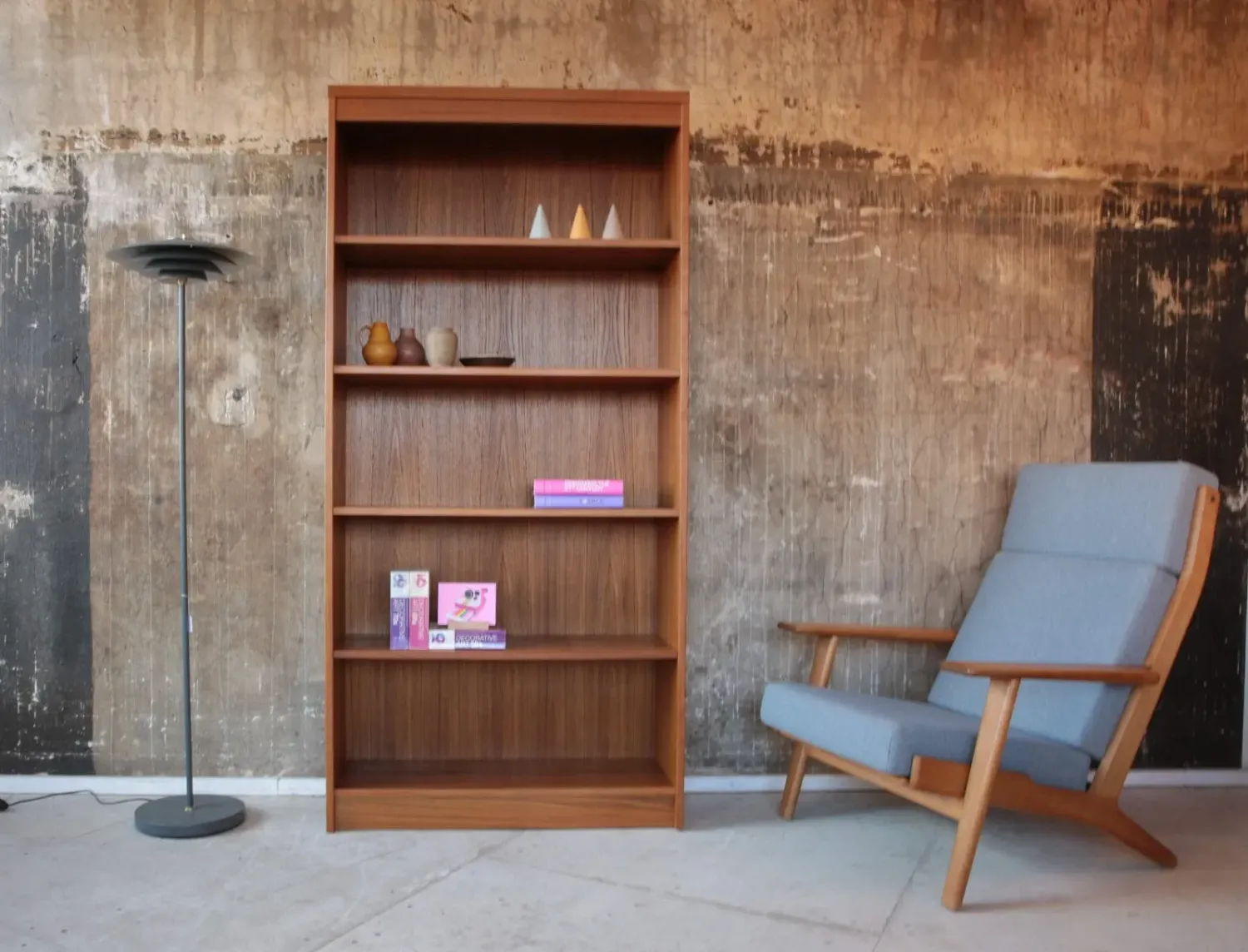 Vintage Bücherregal