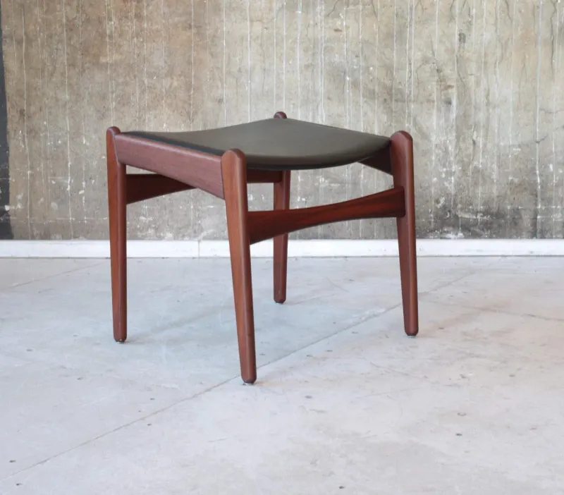Vintage Hocker