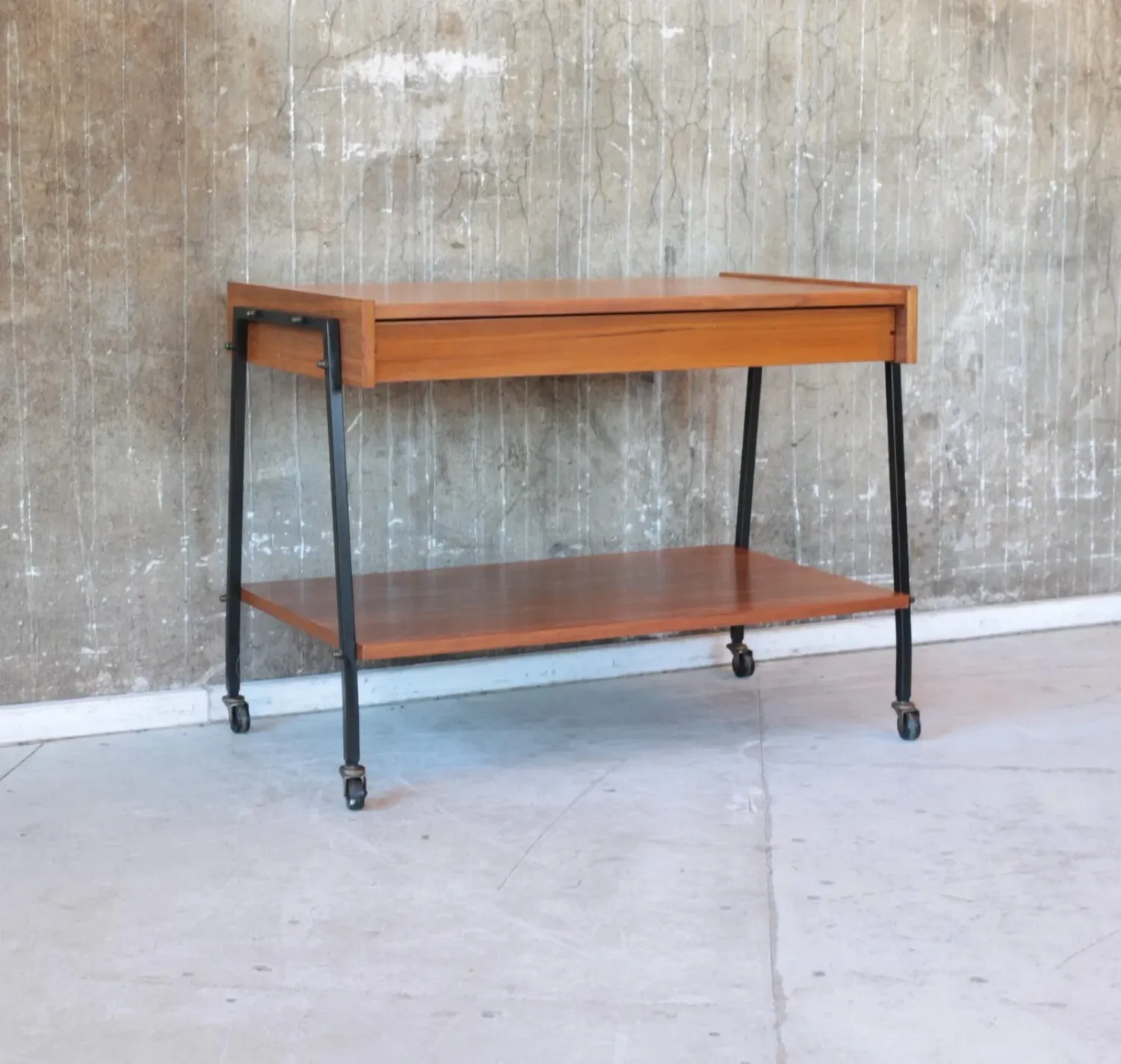 Vintage Beistelltisch Vintage Beistelltisch