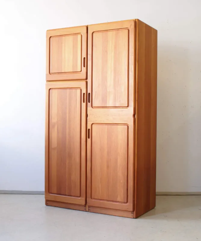 Vintage Kleiderschrank