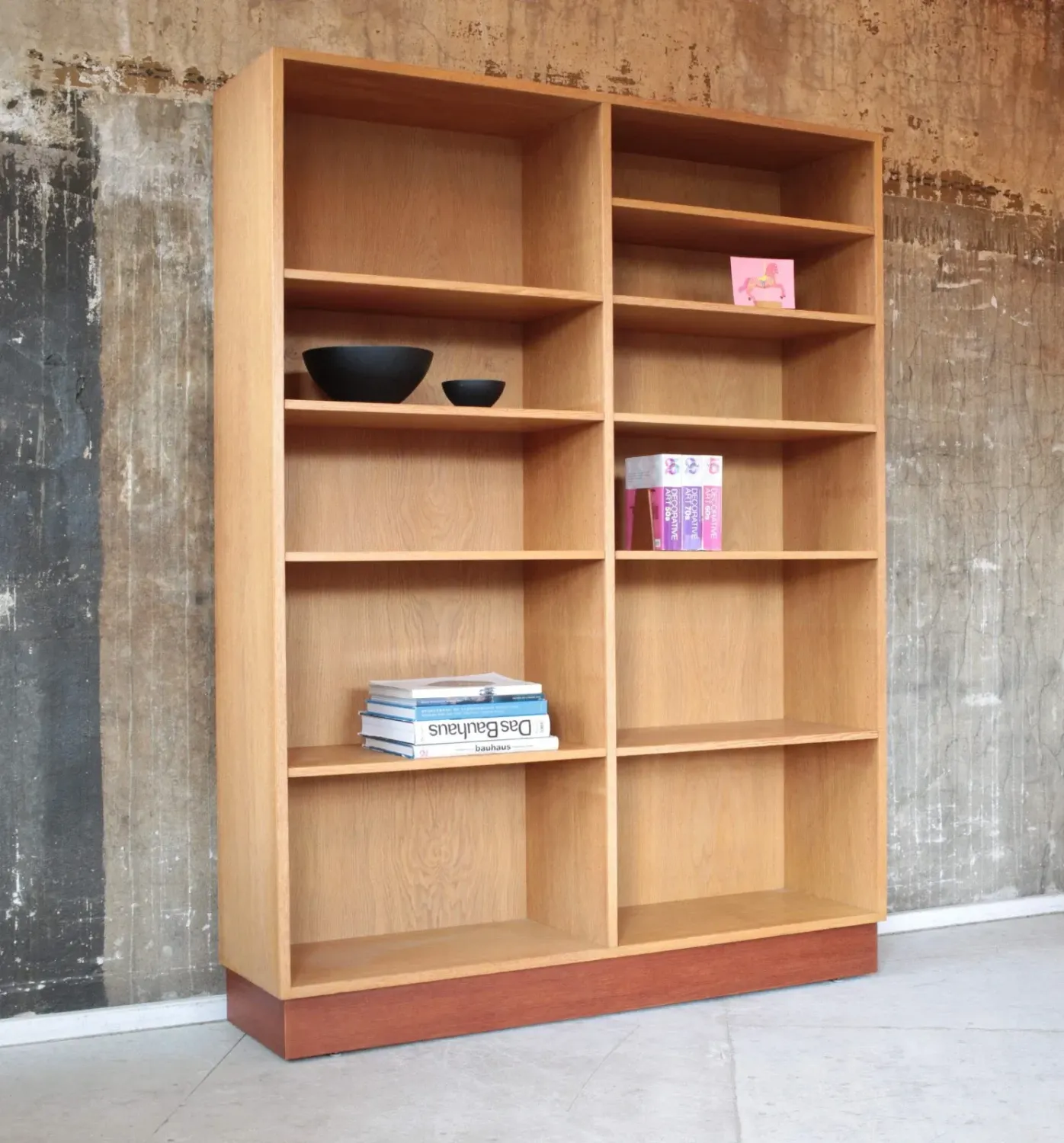 Vintage Bücherregal