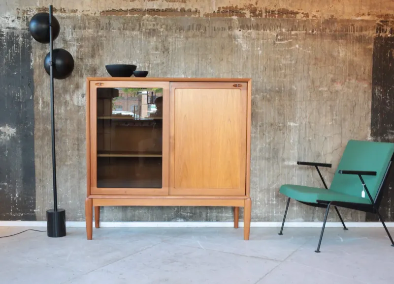 Vintage Highboard / Vitrine