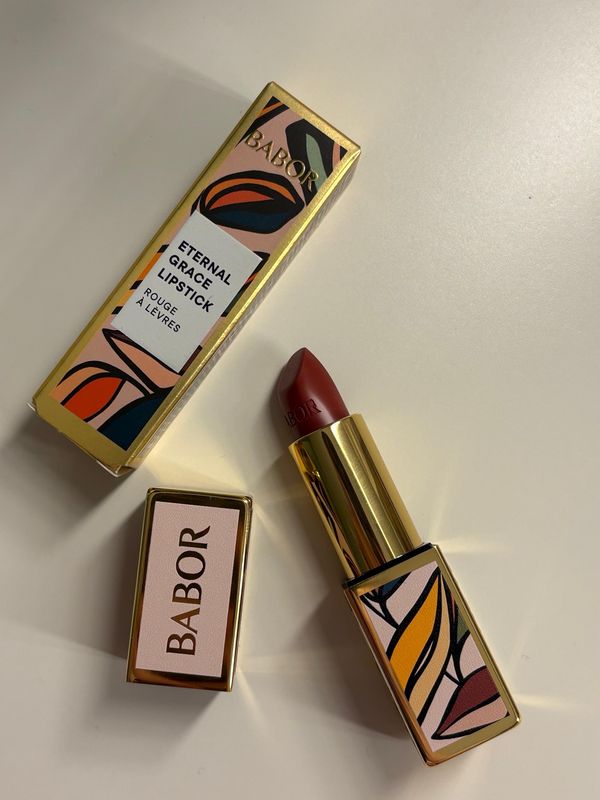 ?LIMITED Creamy Lipstick 01 ?LIMITED Creamy Lipstick 01