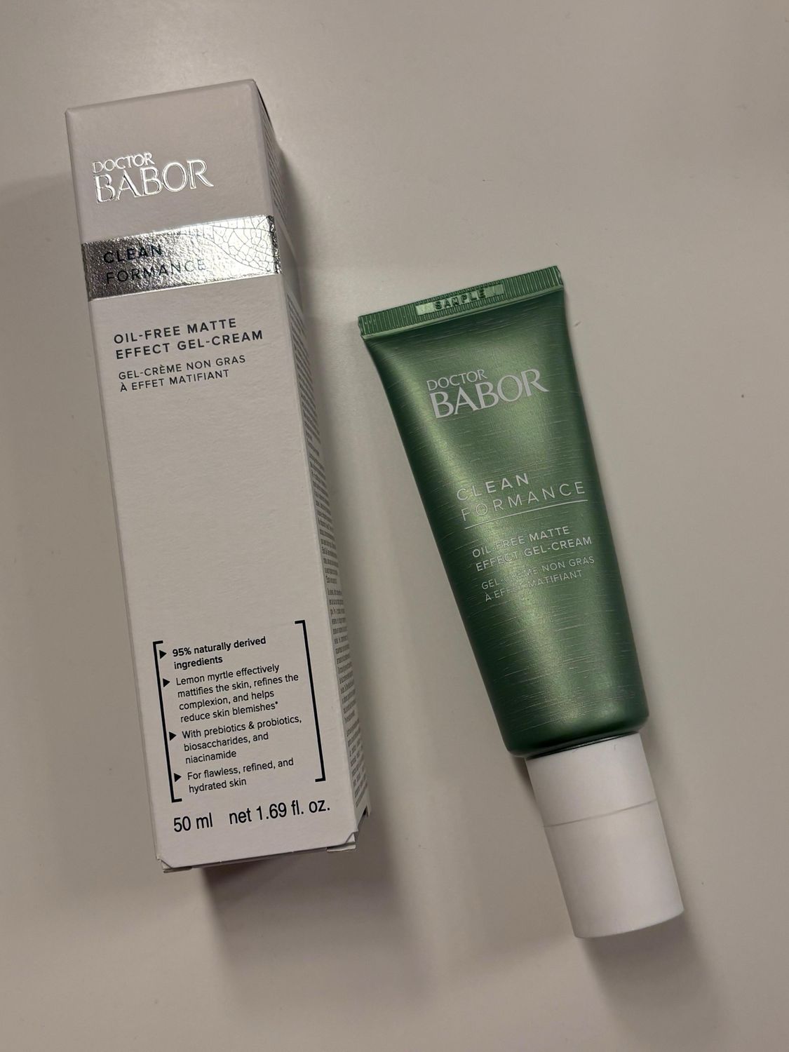 Clean Formance Oil-Free Matte Effect Gel-Cream Clean Formance Oil-Free Matte Effect Gel-Cream