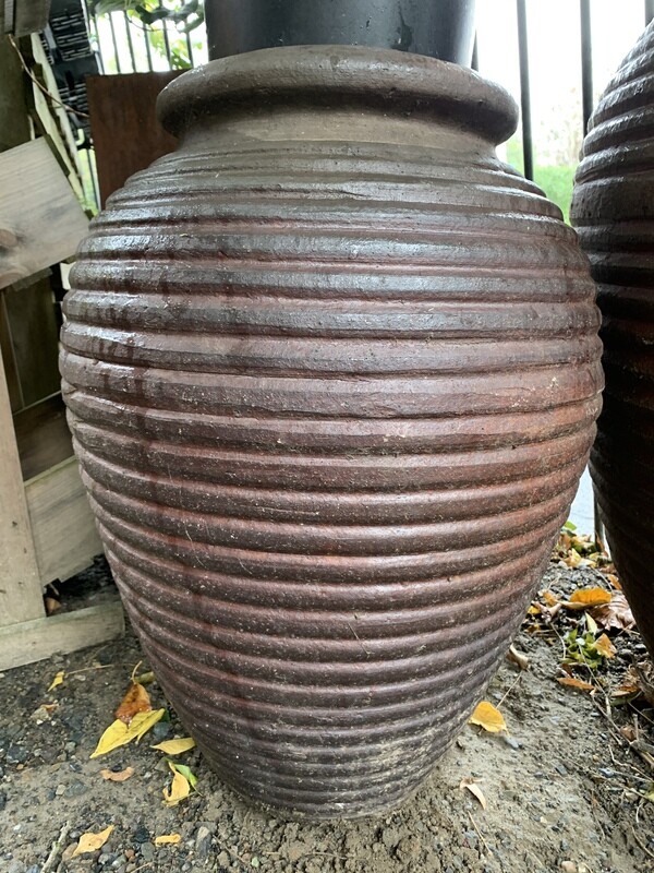 Beehive Pots
