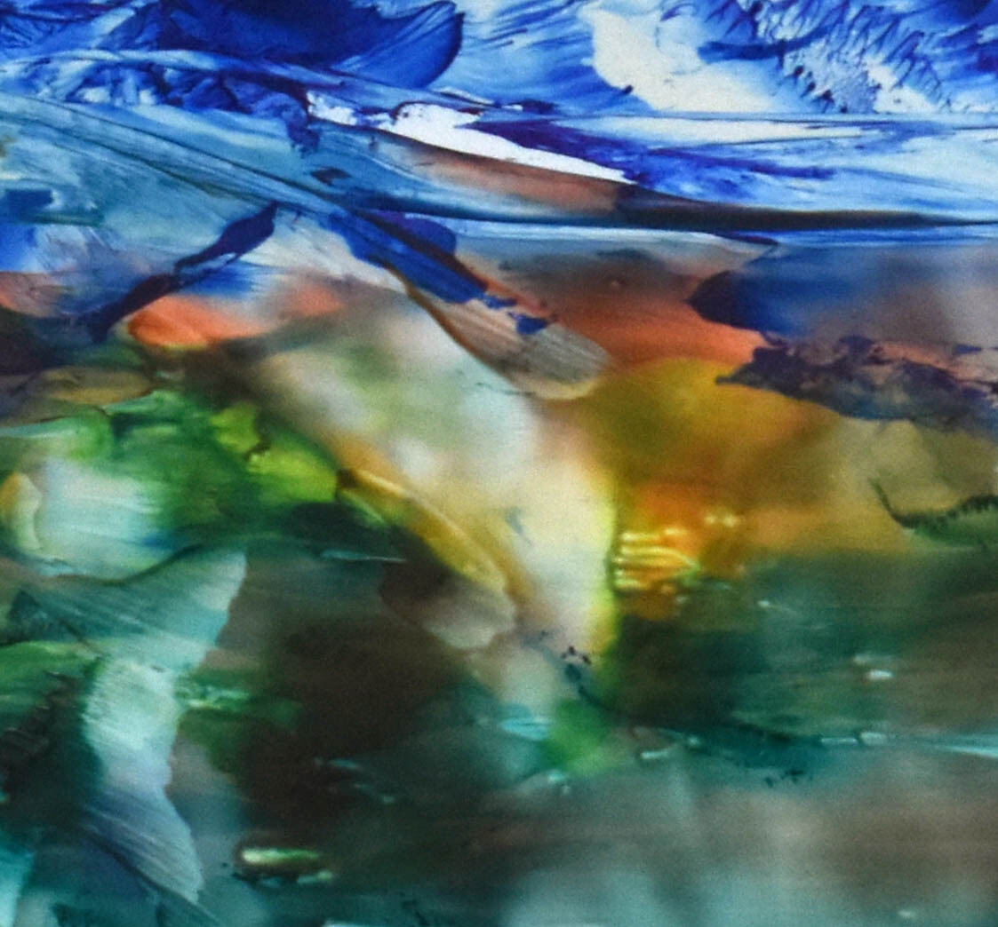 Waves and Rocks in Motions
