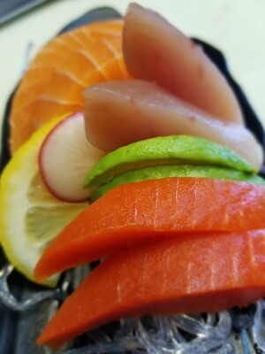 Assorted Sashimi (6pcs)