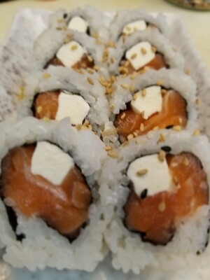 Salmon Creamcheese Roll