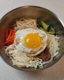 Bibimbap (비빔밥 / 石爲拌饭)