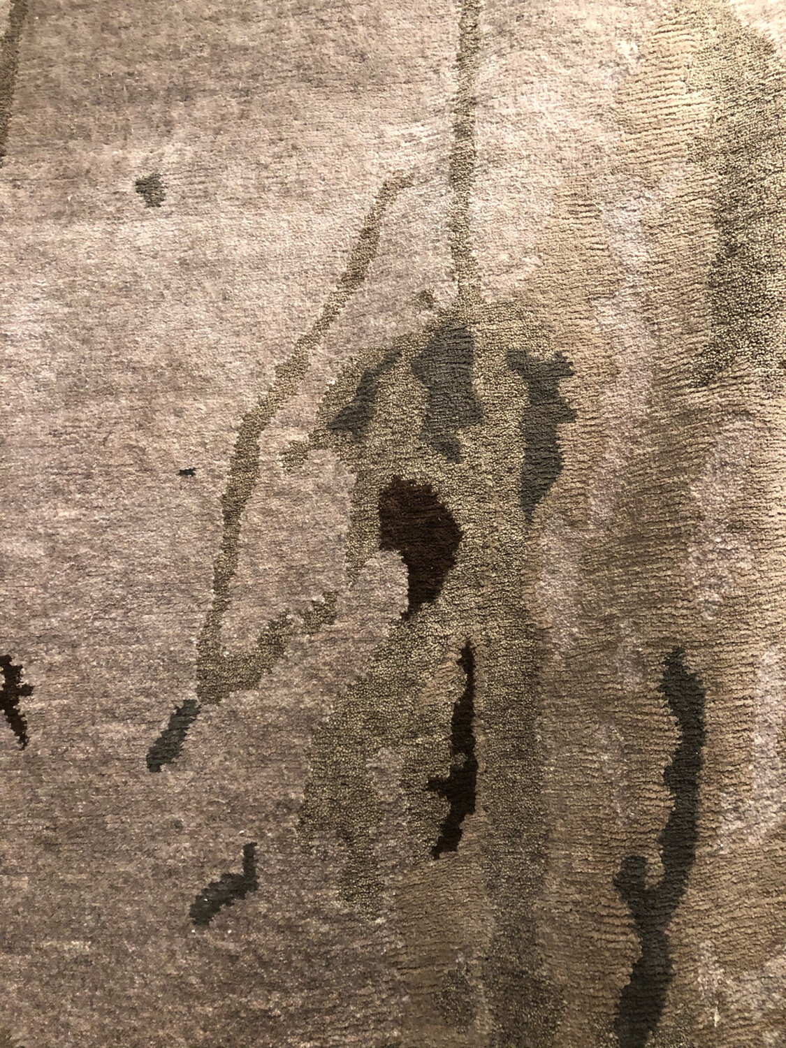 Area Rug 6’ X 9’