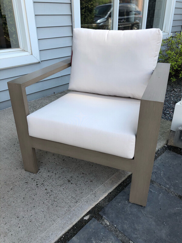Ratana, Chair