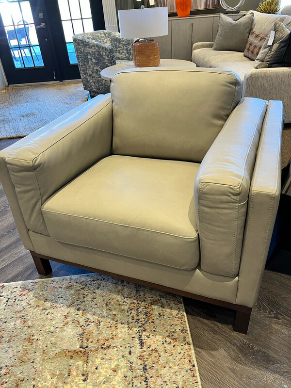 Accent Chair, Leather