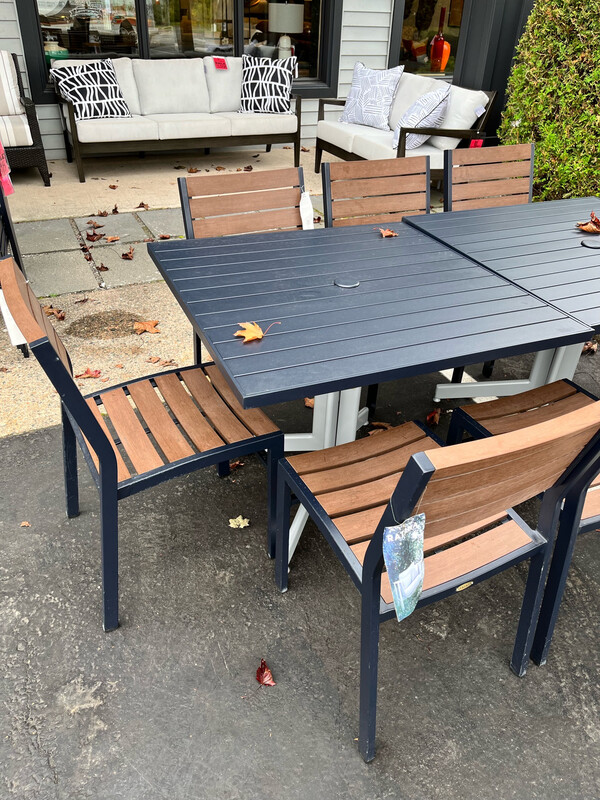 Ratana Dining Set Of 5