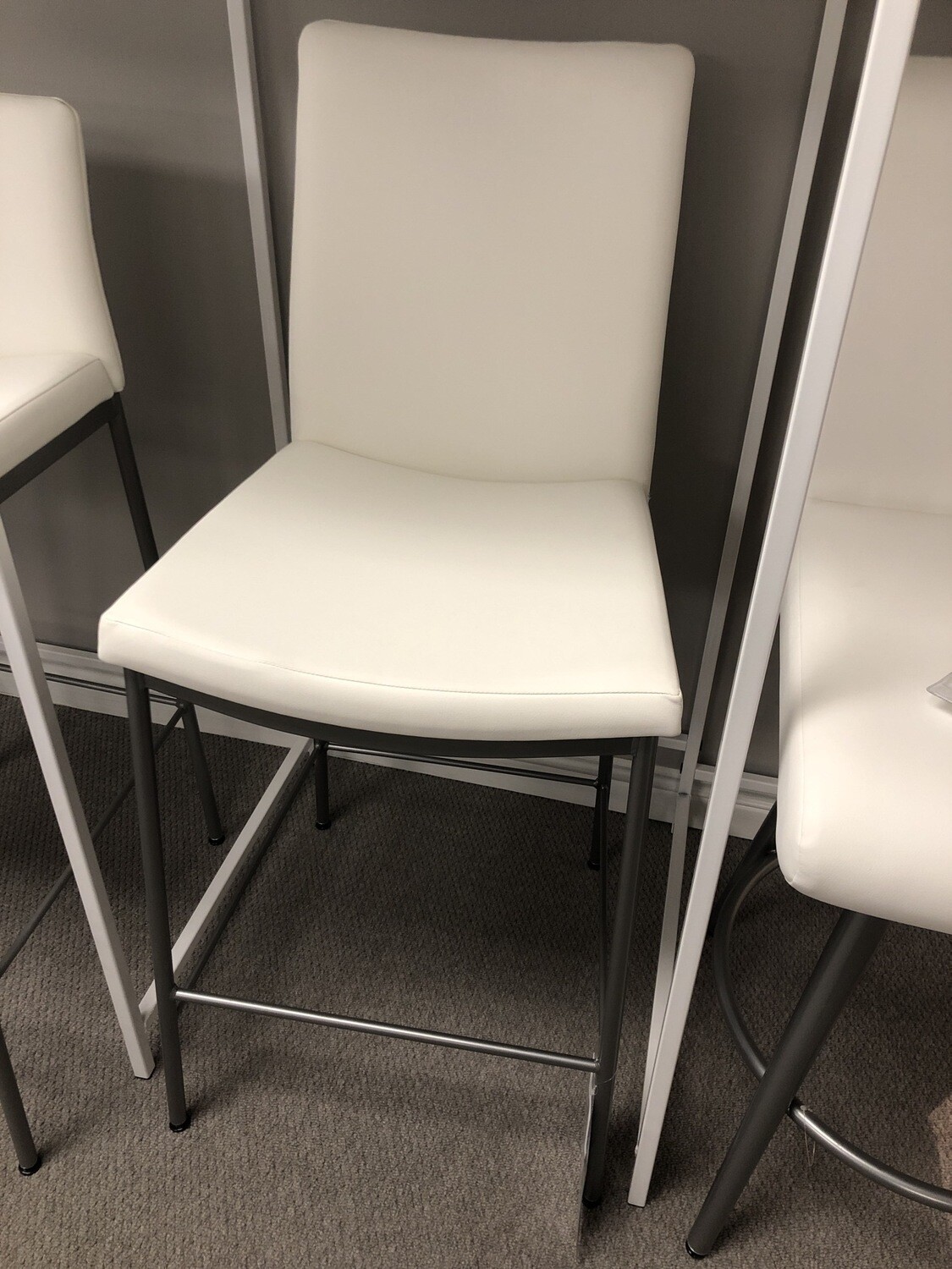 40331 Stool, Leather Like