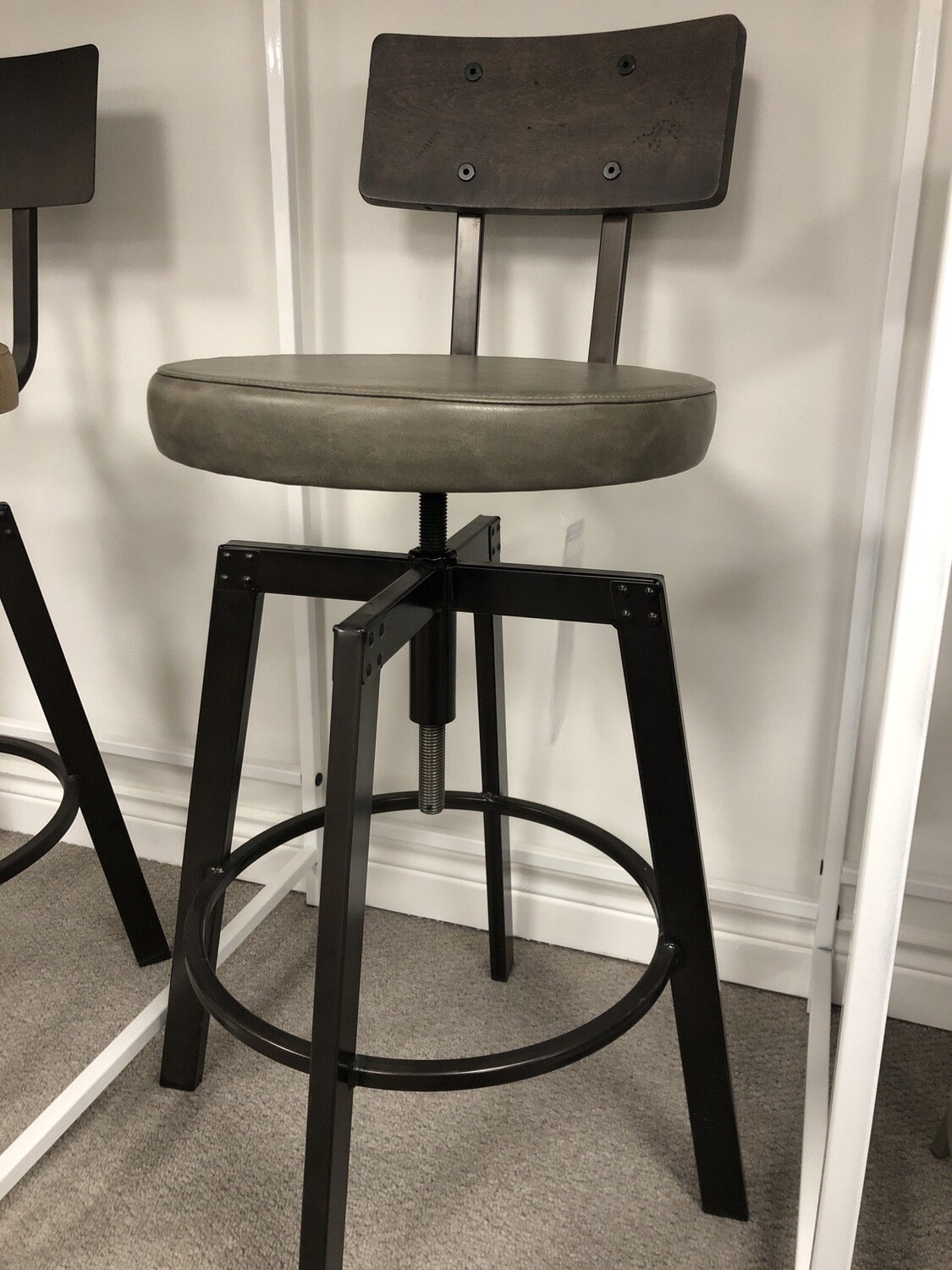 40263 Swivel Stool, Leather Like