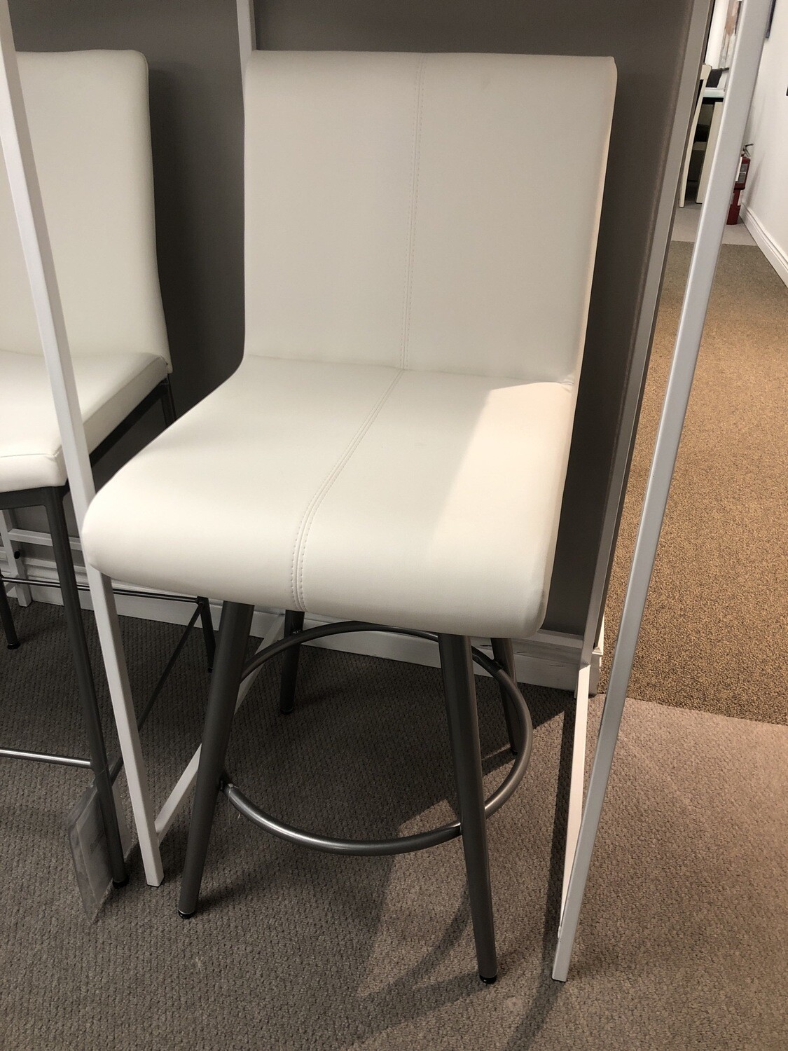 41576 Swivel Stool, Leather Like